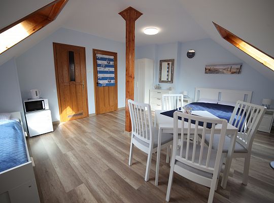 Pokój trzy/czteroosobowy w Łebie blisko morza Kapitan Kik