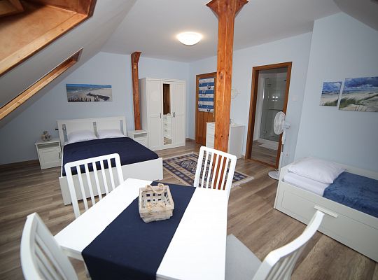 Pokój nr 8 z prywatną łazienką Łeba Kapitan Kik